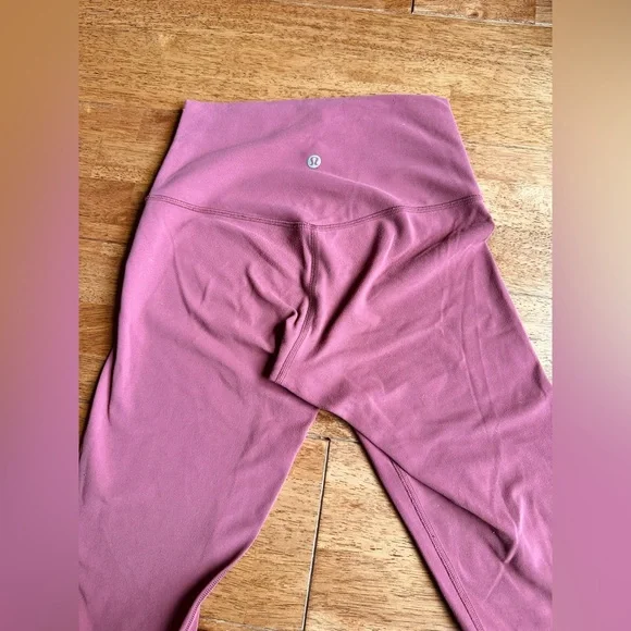 Lululemon Align crop 21” in Misty Merlot (pink) - Size 4 - Picture 12 of 14